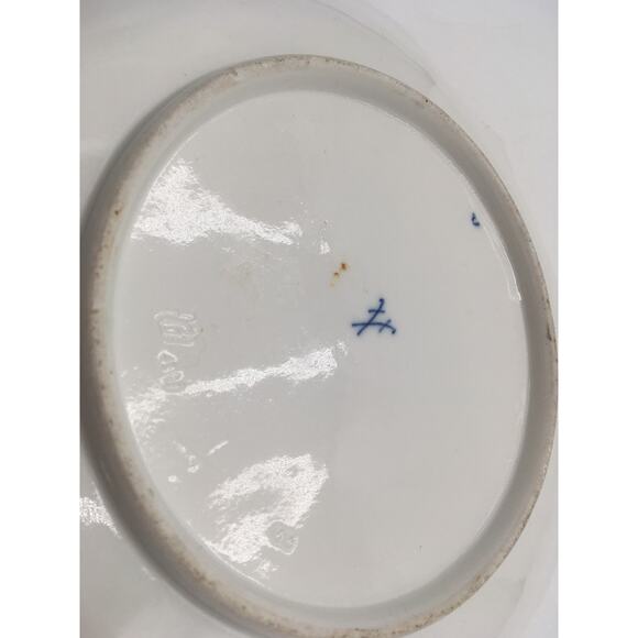 Antique Meissen Porcelain Gold and Shite Maple Leaf Plate 11.5" - Picture 4 of 5